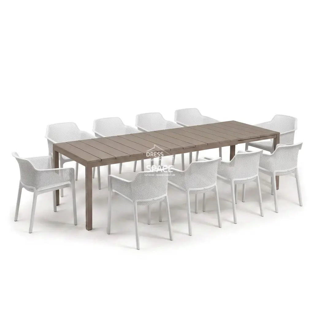 Eight-chair setting in white