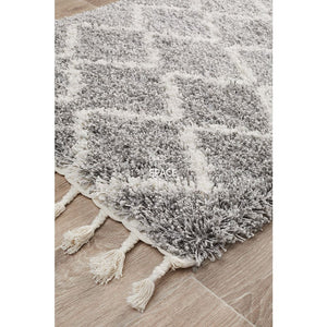 Saffron 22 Silver Runner Rug - Indoor Hallway Runner - Rug Culture