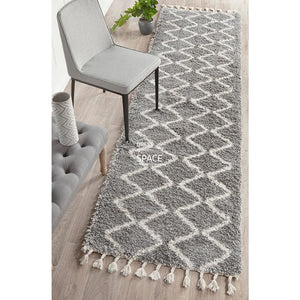 Saffron 22 Silver Runner Rug - Indoor Hallway Runner - Rug Culture