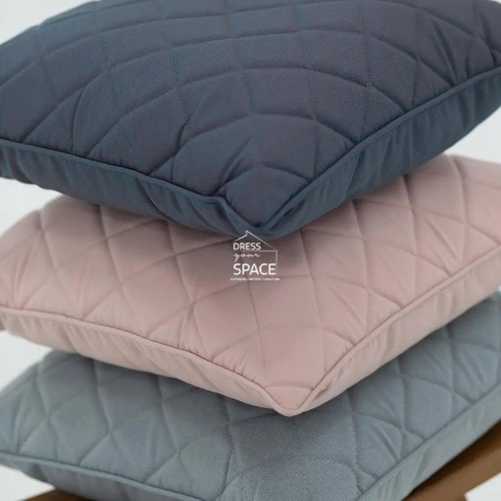 San Fran Sq. Quilted Cushion - Metallic - Outdoor Cushion - Lifestyle Garden