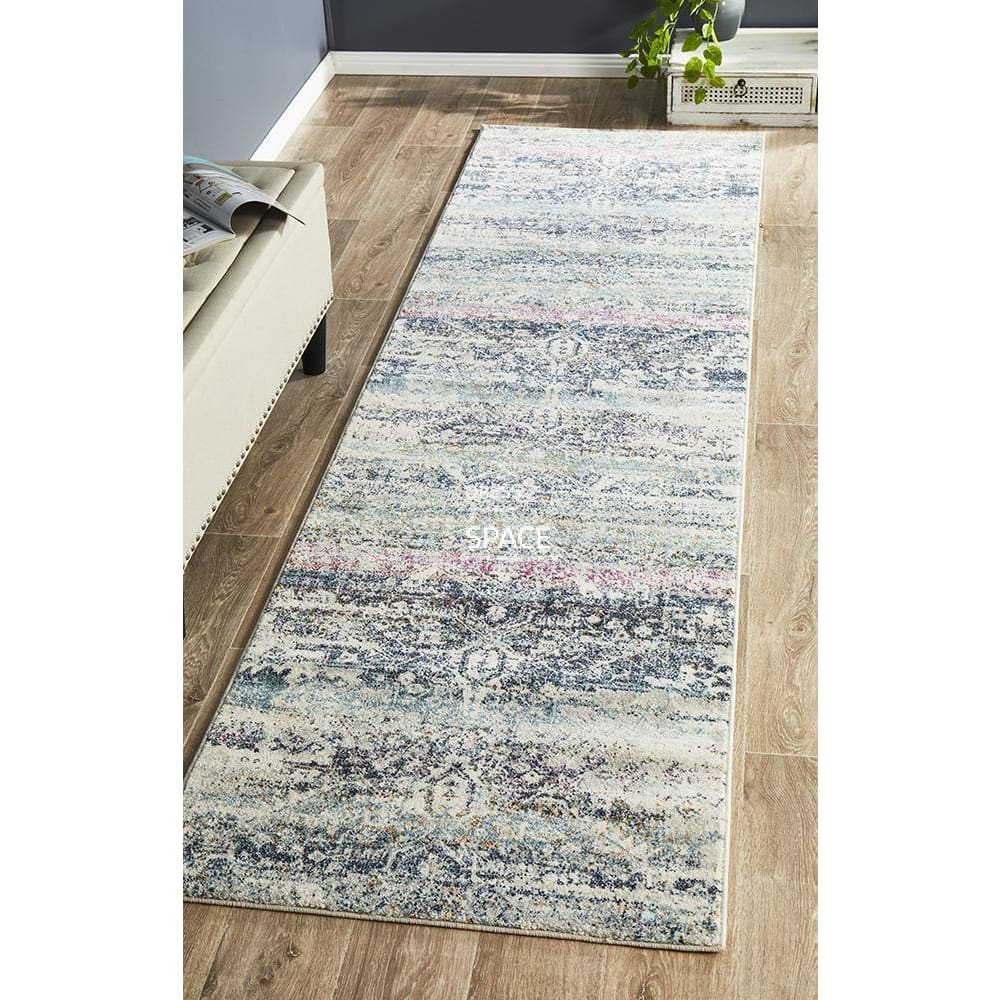 Museum Layton Blue Runner