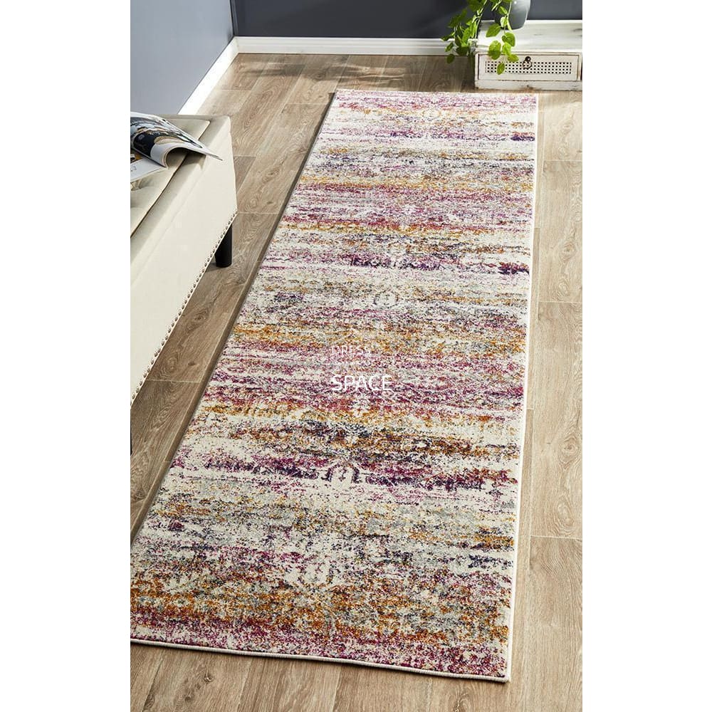 Museum Lili Fuschia Round Runner