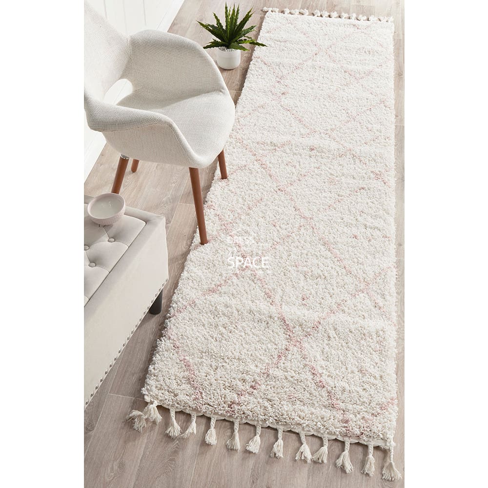 Saffron 44 Pink Runner Rug - Indoor Hallway Runner - Rug Culture